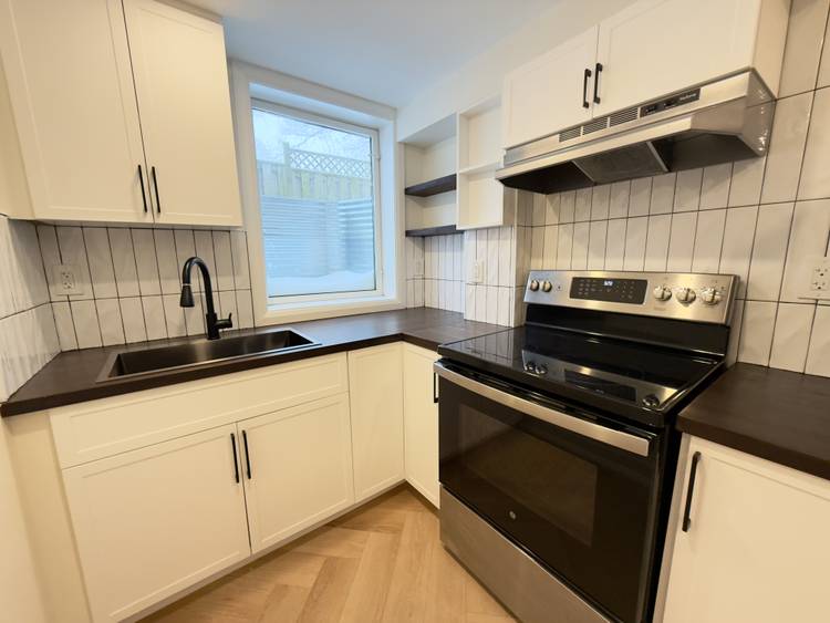 Basement Rental in one of Oakville’s most desirable neighbourhoods.