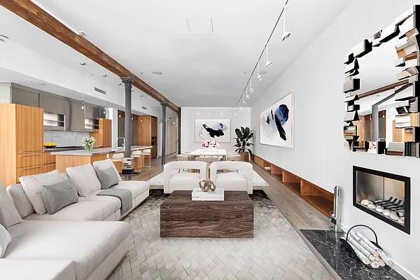 FULL FLOOR SOHO LOFT WITH KEYED ELEVATOR AND 11-FOOT CEILINGS