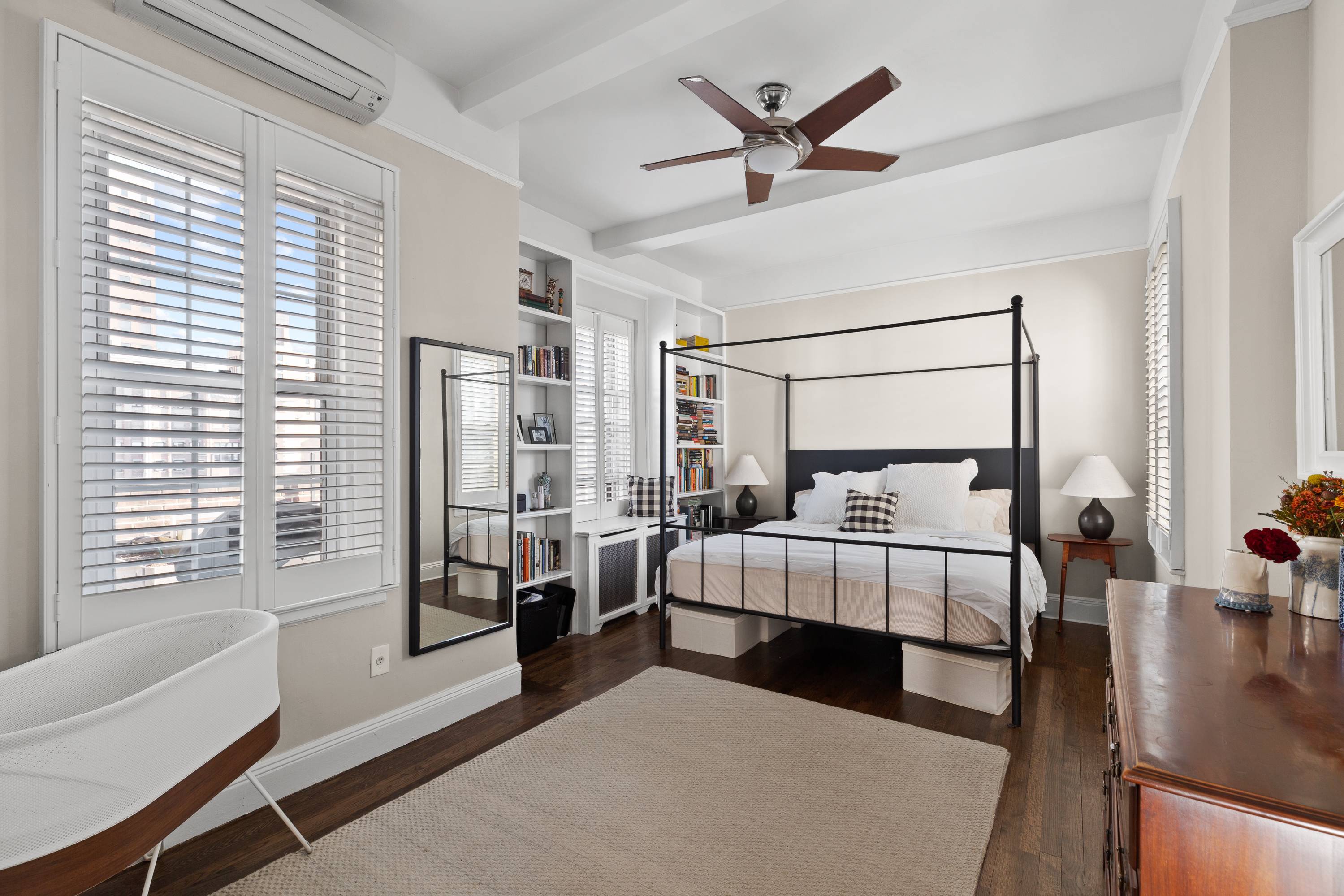 PENTHOUSE with PRIVATE 900sf rooftop in Brooklyn Heights