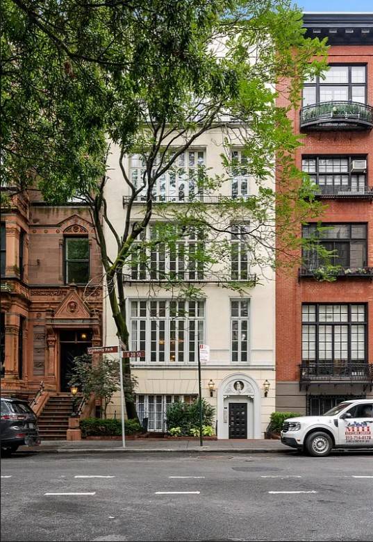 RARE Studio with Key to Gramercy Park!
