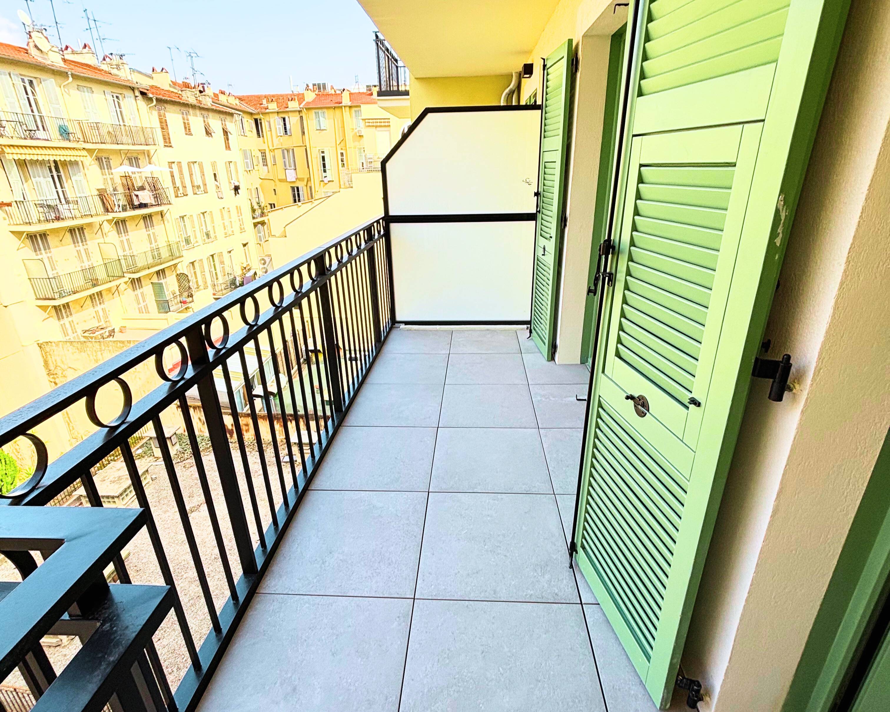 NICE CENTRE – ÉLÉGANT 3 PIÈCES DE 70M² AVEC TERRASSE