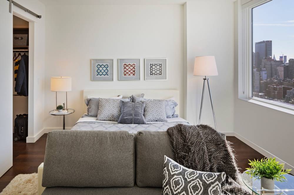 This spacious and sunny studio featuring in unit Washer/Dryer