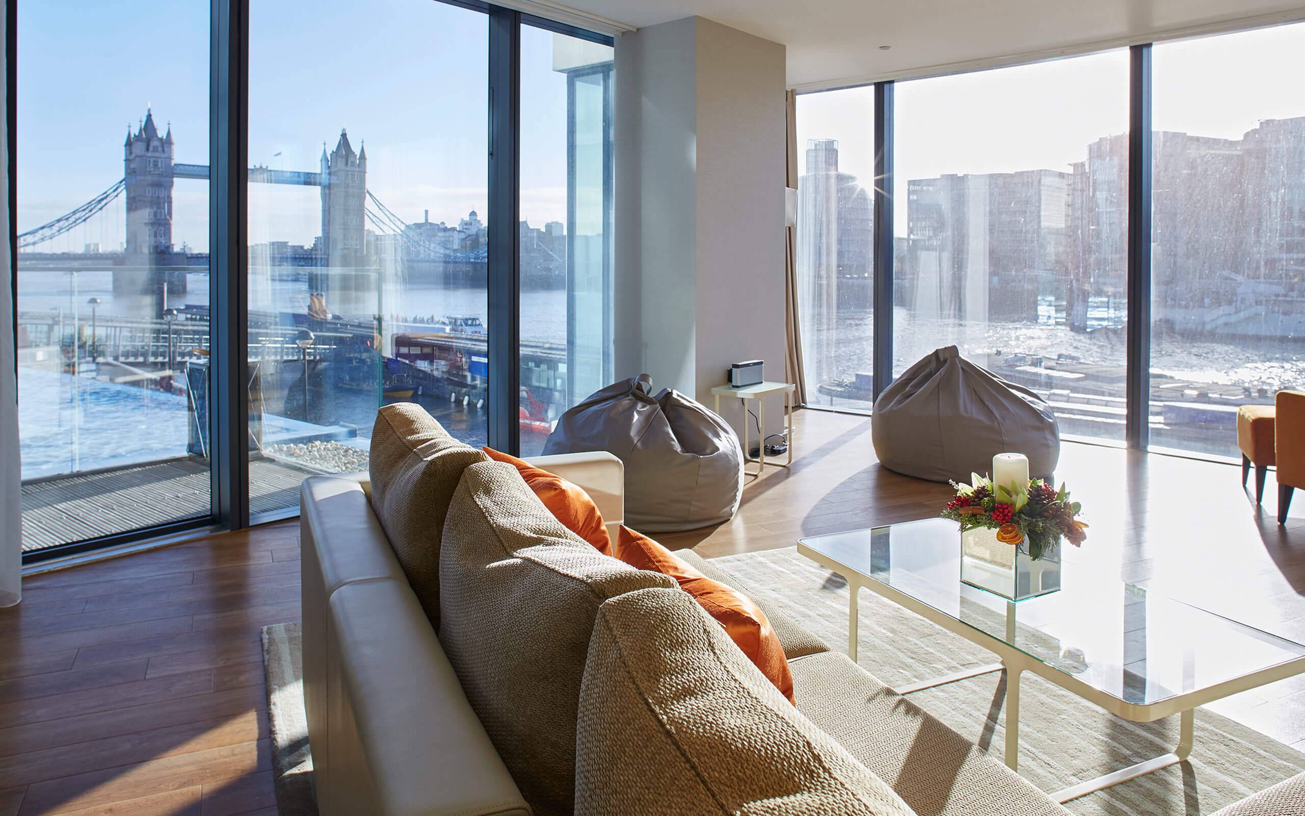 Five-Star Serviced Apartment - Deluxe Two Bedroom Suite﻿ with Iconic Thames River Views in Tower Bridge