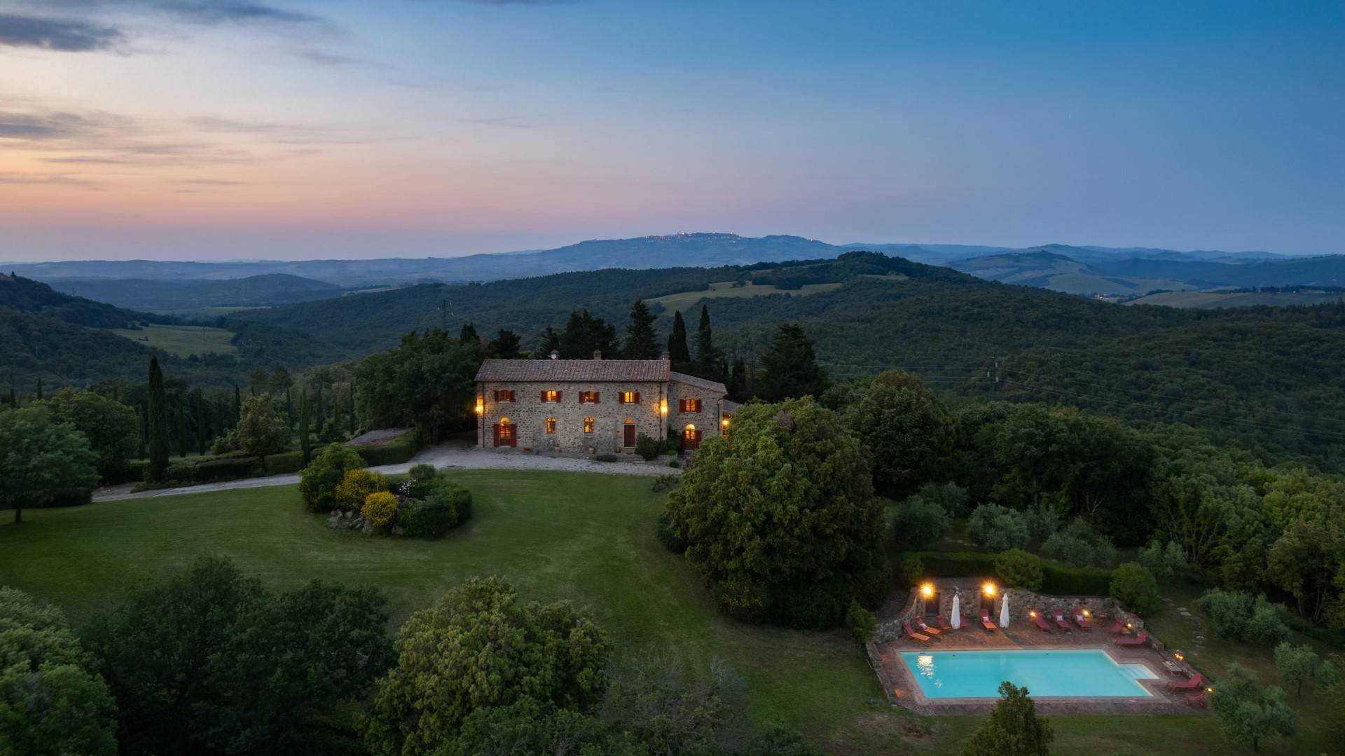 Tuscan Farmhouse in the Hills of Val di Cecina