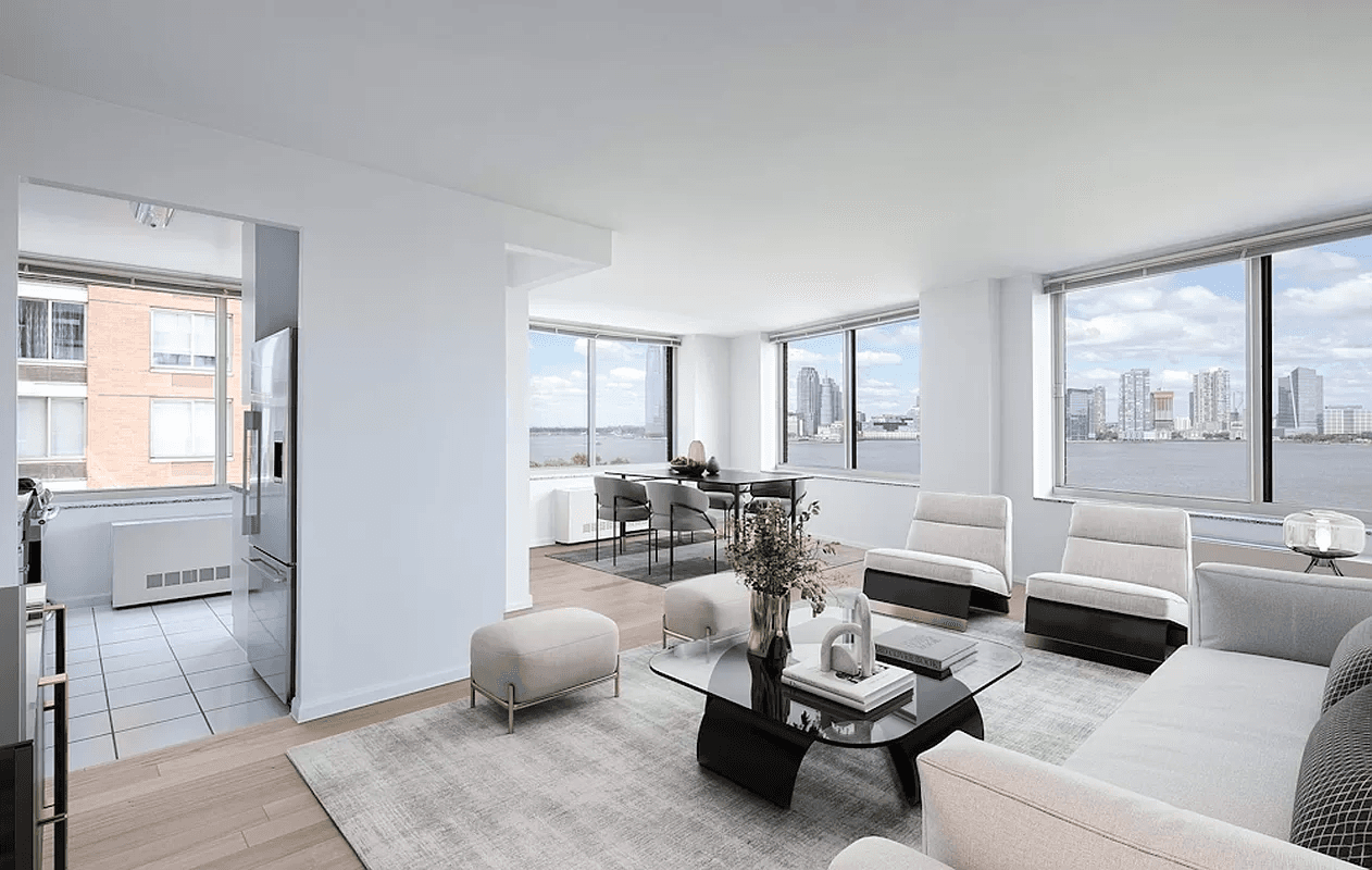 Oversized 1 BD 1.5 BA in Cornerstone Building in Battery Park City