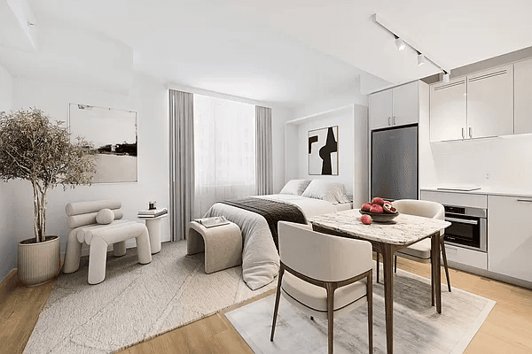 Serene Luxury Living: Studio on the Upper West Side with 1 Month Free on a 13-Month Lease!