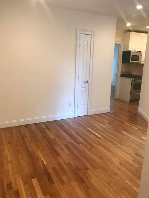 Amazing Deal , Real 3 bedrooms on prime in Hell's Kitchen,West 44 street/9th Ave
