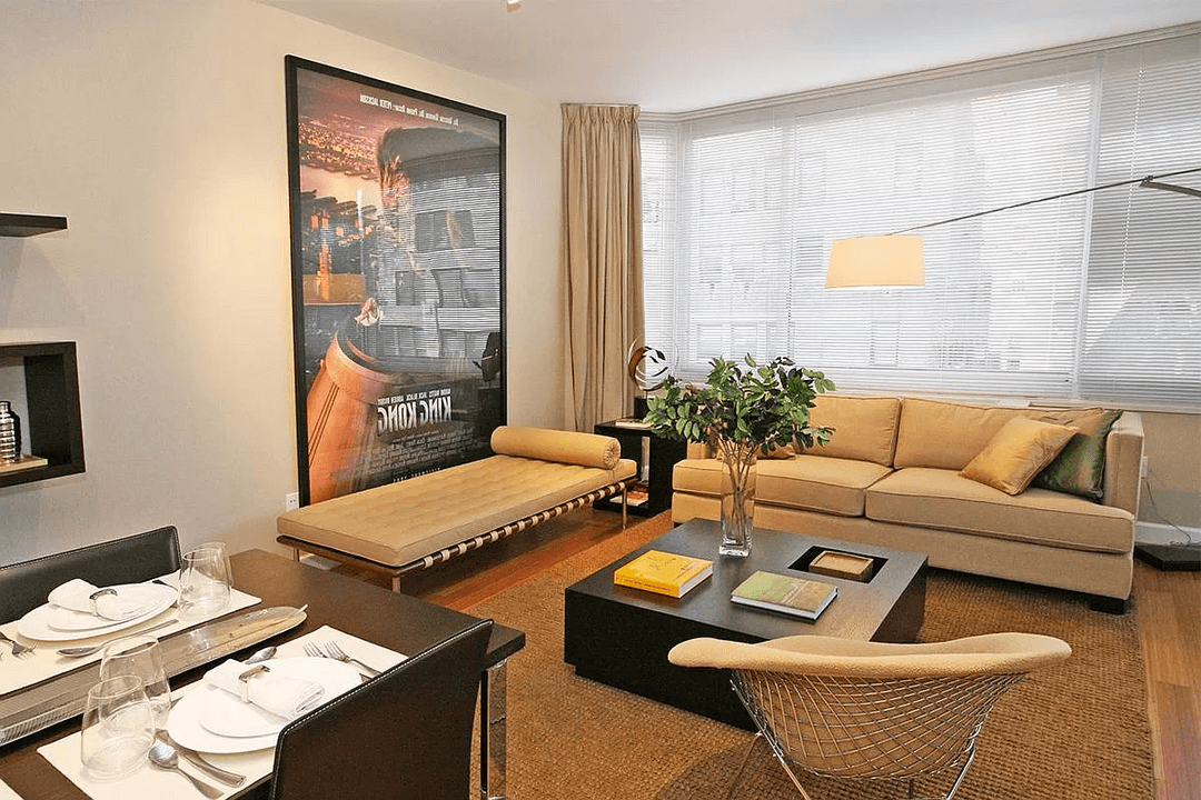 Luxurious King-Size Alcove Studio with Washer/Dryer in Hudson Yards – Full Hotel-Style Amenities!