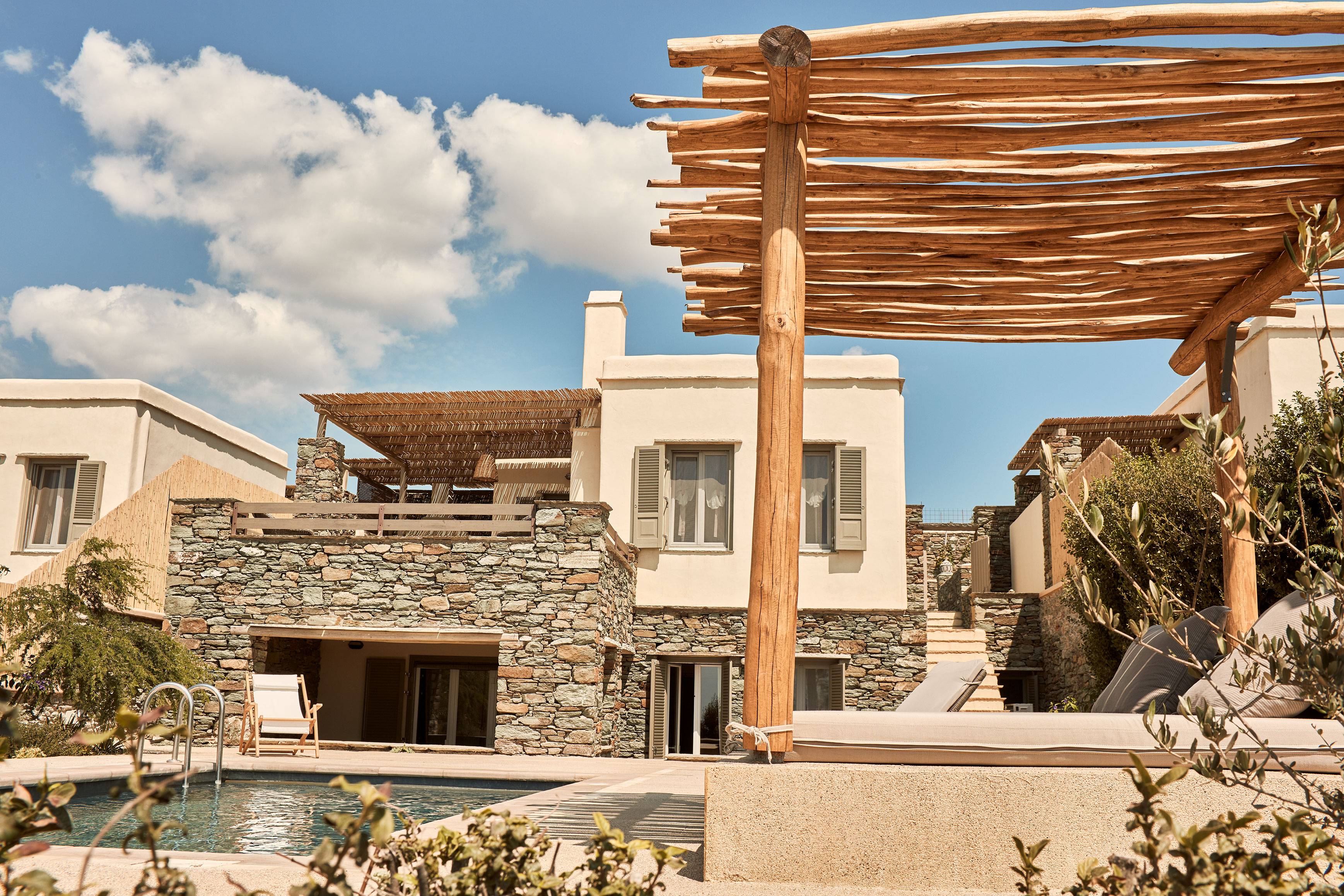 Luxurious Island Living: Fully Furnished Villas Near the Sea with Stunning Sunset Views in Tinos