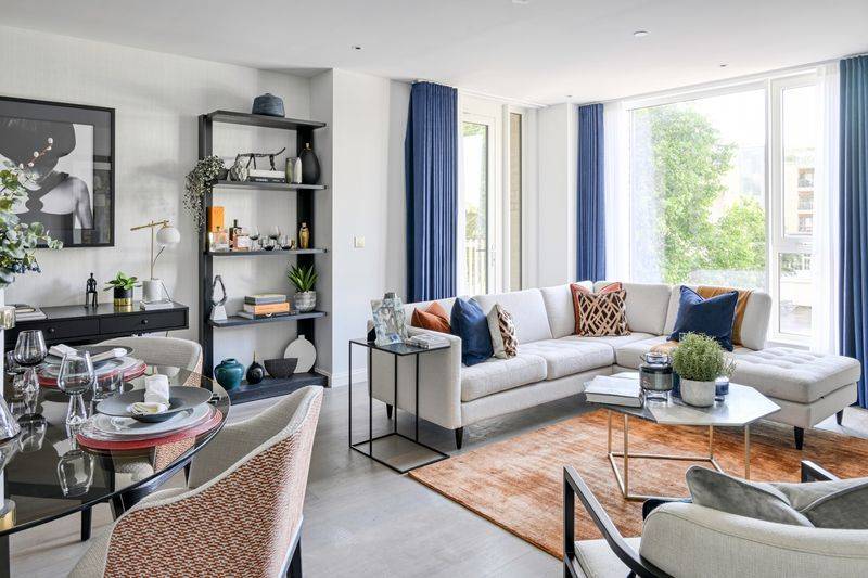 Luxurious 3 Bedroom Manhattan-Style Apartment in Juniper Gardens