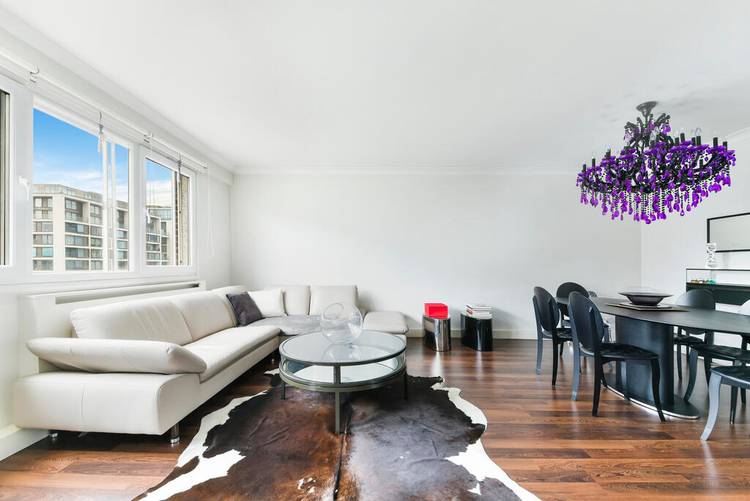 Spacious 1 Bedroom Apartment in Kensington