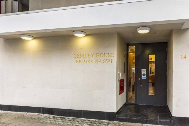 1 Bedroom Split-Level Apartment with Terrace for Sale in Ebury Square Gardens, SW1