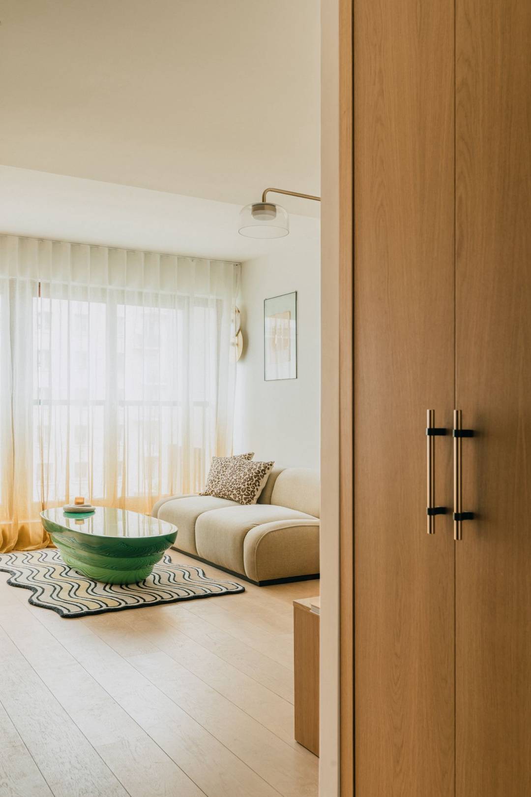 Elegant 29m² Boutique-Hotel Inspired Studio with Balcony in Paris 16TH, Steps from the village of Auteuil