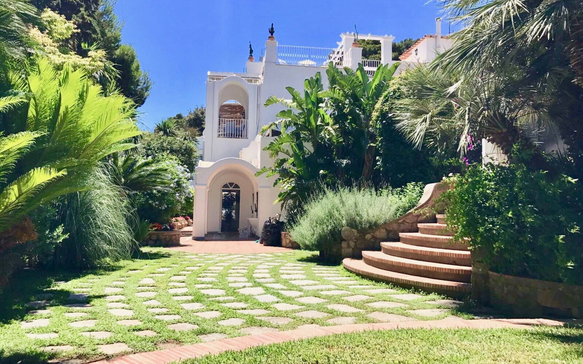 Luxurious Villa in the Heart of Capri