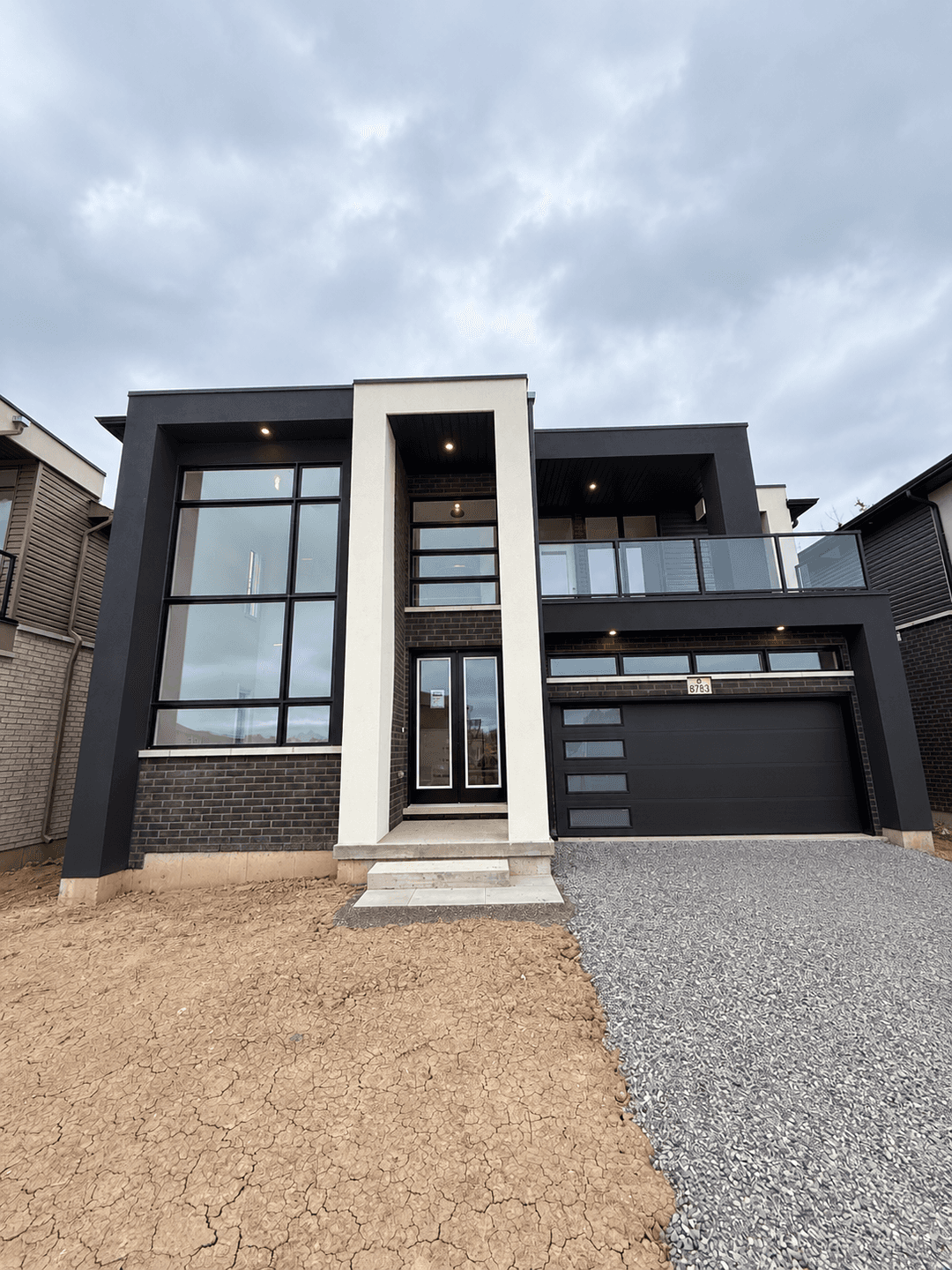 Modern Detached Home Located in Growing Niagara Community