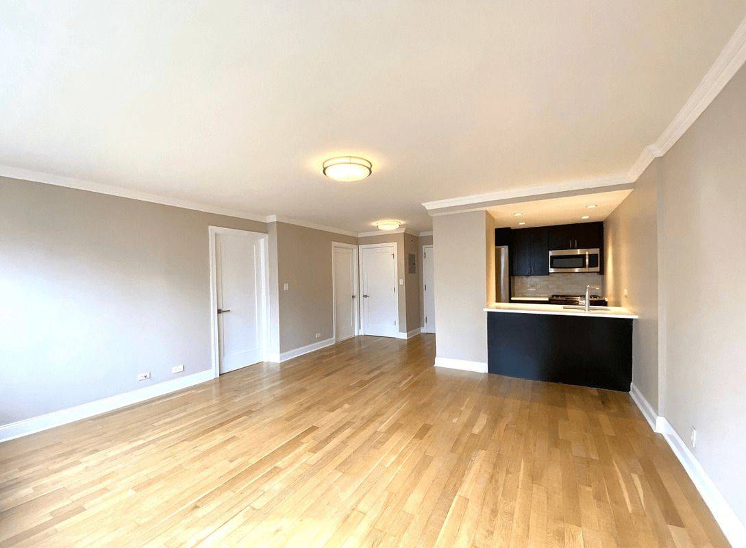 MASSIVE 1 Bedroom in the Heart of Tribeca | No Fee! | Washer/Dryer
