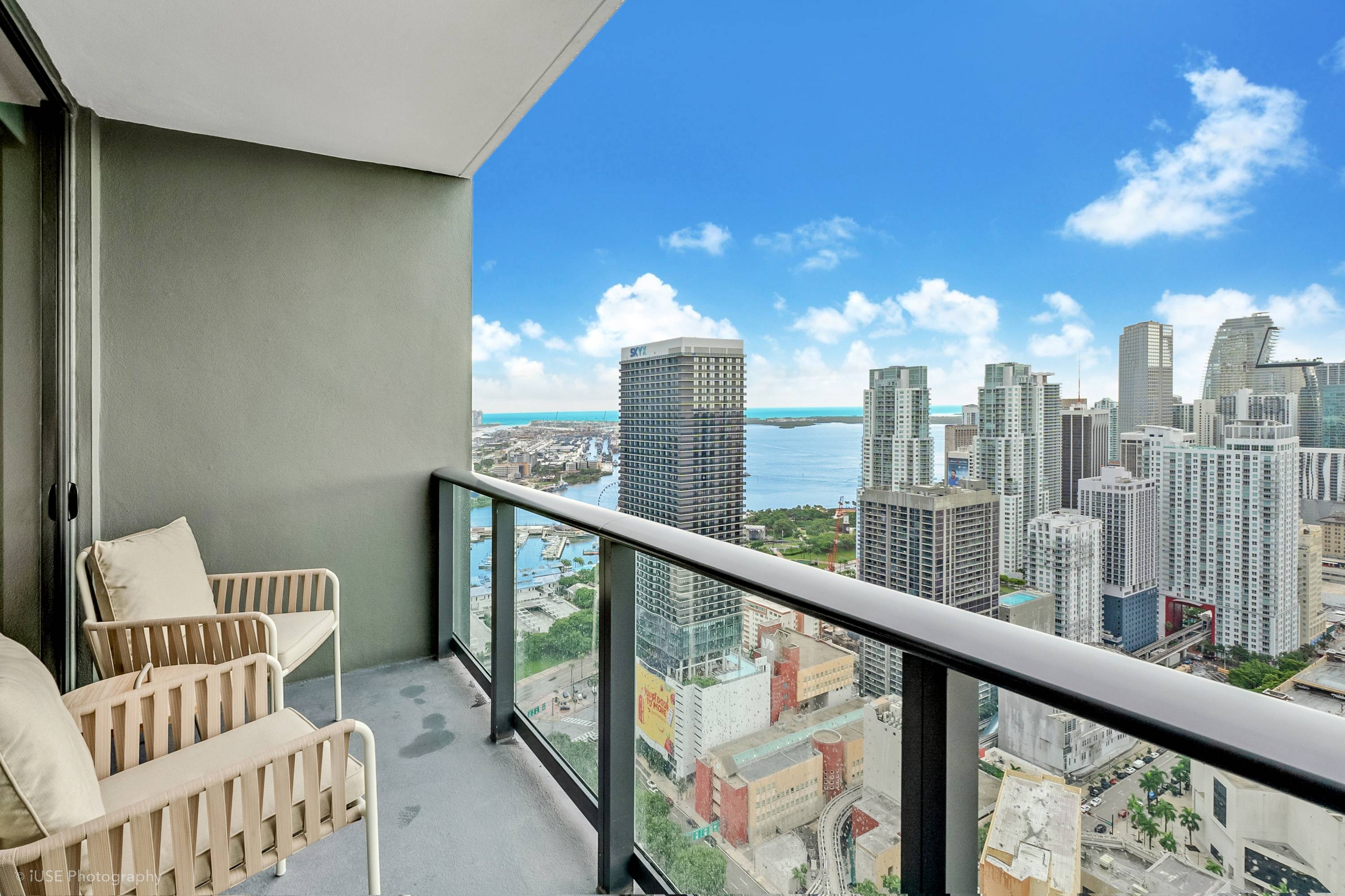 Downtown Miami Studio | South-East Views Studio