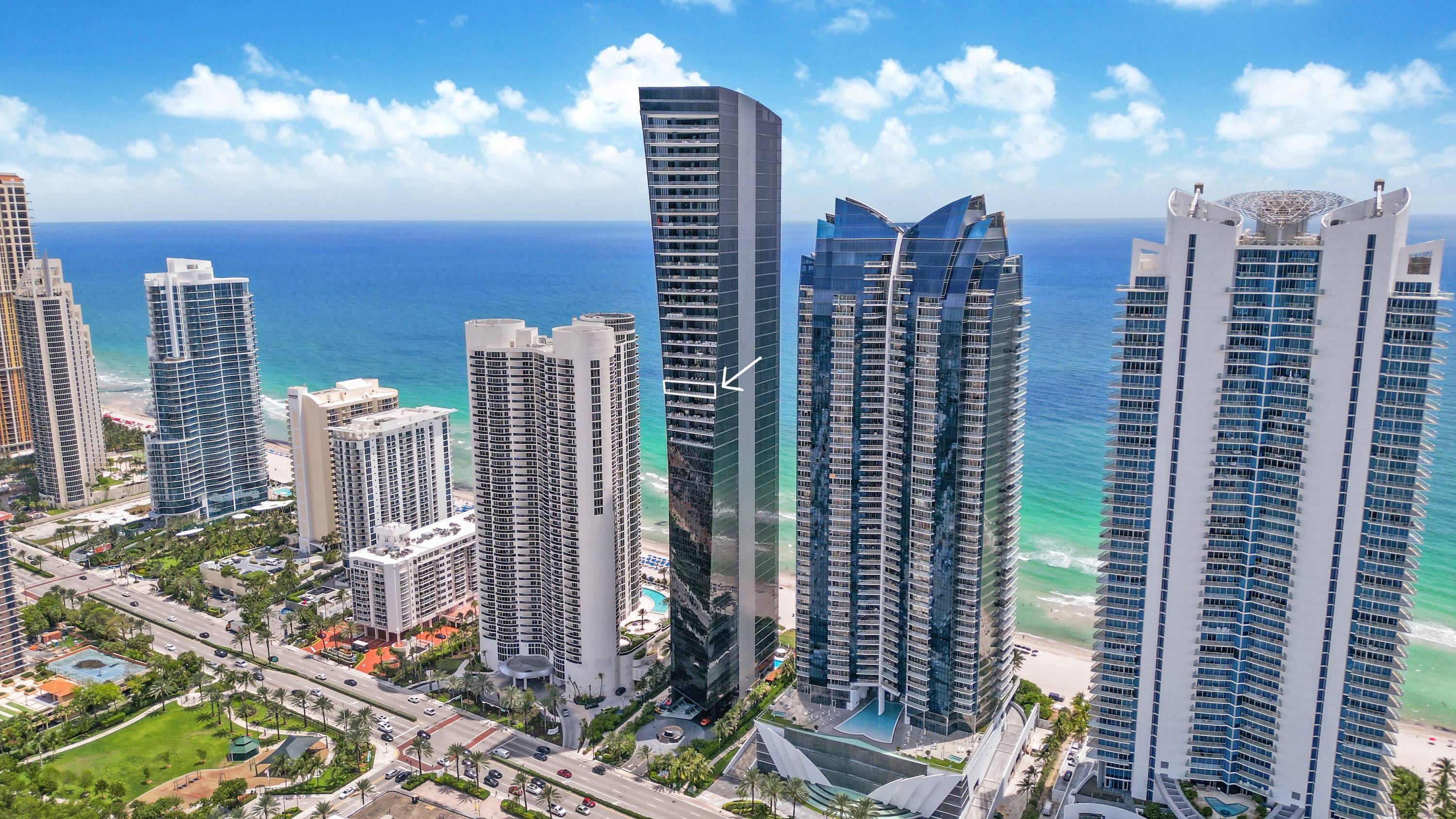 Miami Ocean Front Condo| 2Bed 2.5Bath  2,042 SF  Balcony  2 Parkings