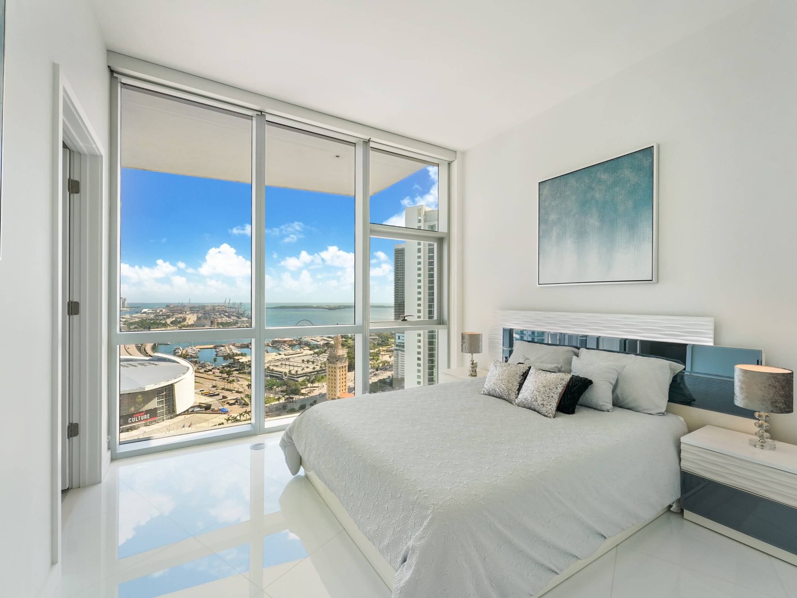 Miami Downtown Paramount World Center | Ocean Views| 2 Bed 3 Bath 1 Office| 1753 sf | 2 Garage |Fully Furnished |