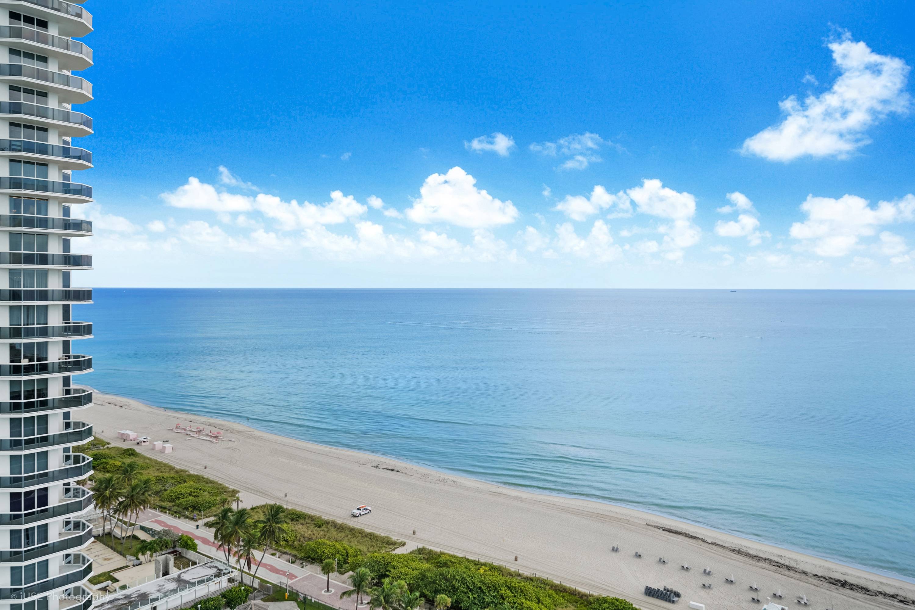 Ocean front Iconic Miami Beach Living – 2BR/2BA at The Green Diamond with 2 Parking Spaces & Available Boat Slip 130 foot
