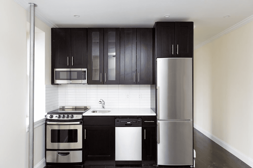 Renovated 3 Bedroom - East Village - No Fee