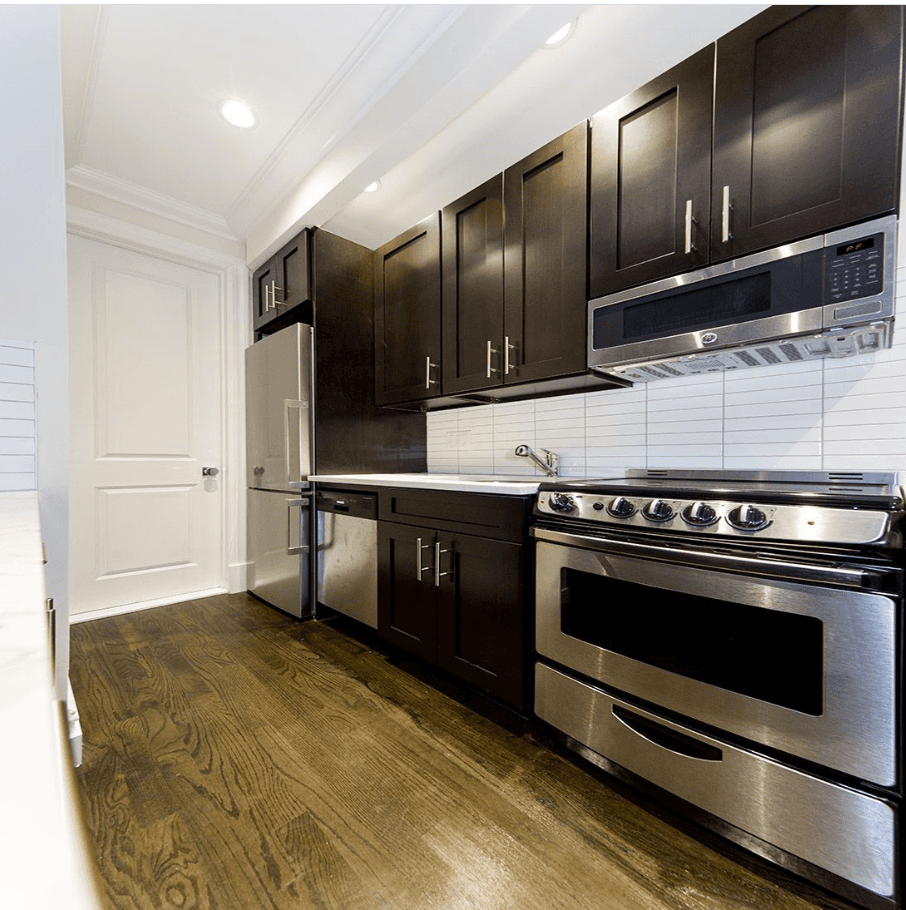 No fee + 1 month free  rent apartment in East Village