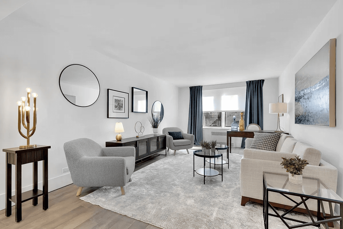 Beautifully renovated sponsor unit