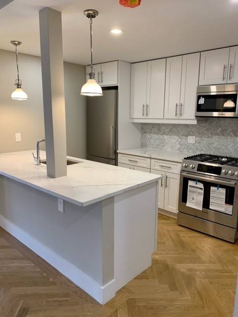 Yorkshire Towers 4br/3ba No Fee
