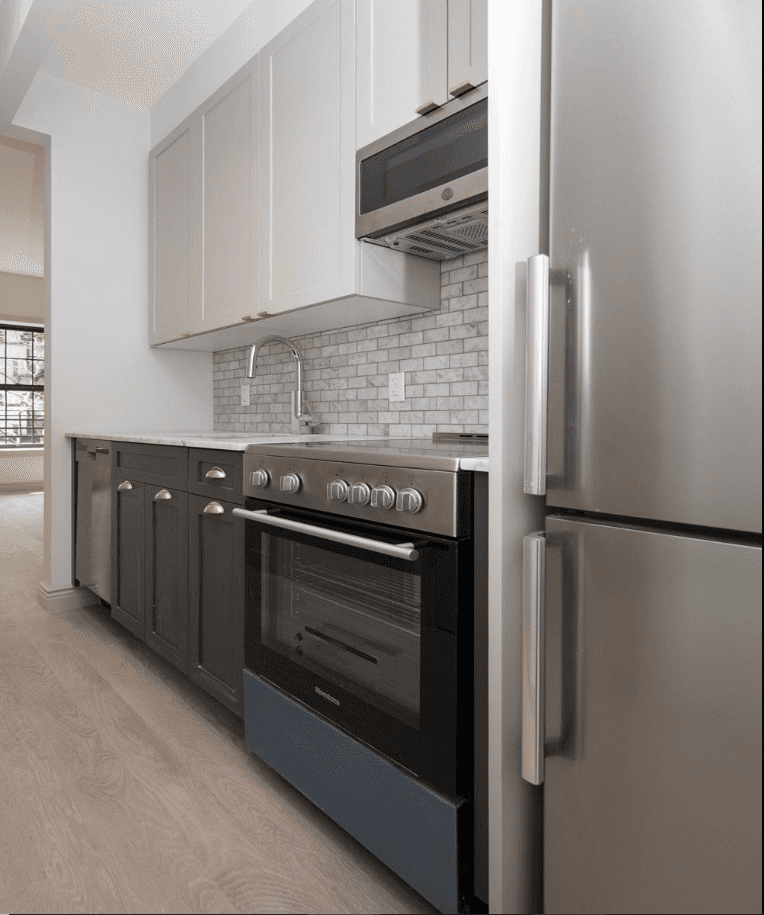No fee apartment + 1 month free rent in Upper East Side,Private Roof Deck • Carson Virtual Doorman and Building Management System