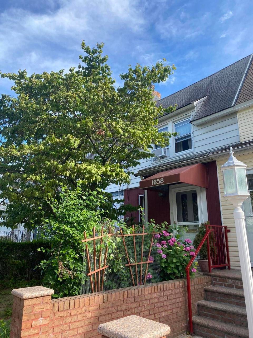 Single family home in Bensonhurst