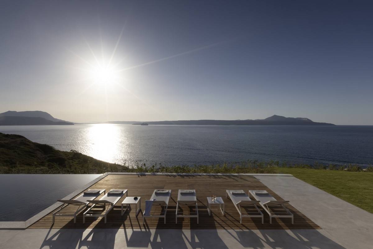 Luxury Seafront Villa for Sale with Pool and Panoramic Views