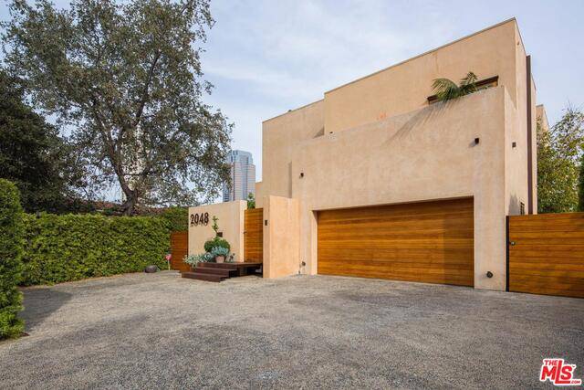 Modern Contemporary Estate