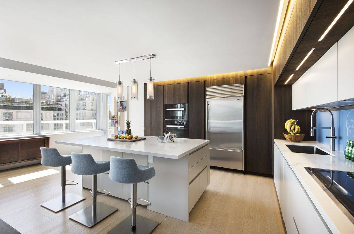 2373 Broadway #1702/1703