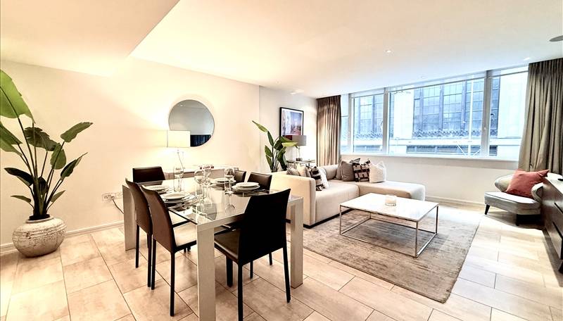 Stunning Two-Bedroom Apartment with Private Roof Terrace