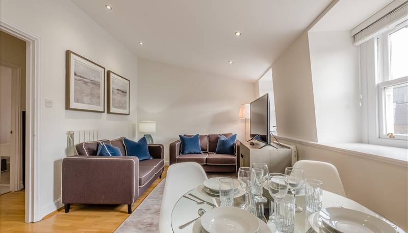 2BD Apartment at Cedar House, Marylebone