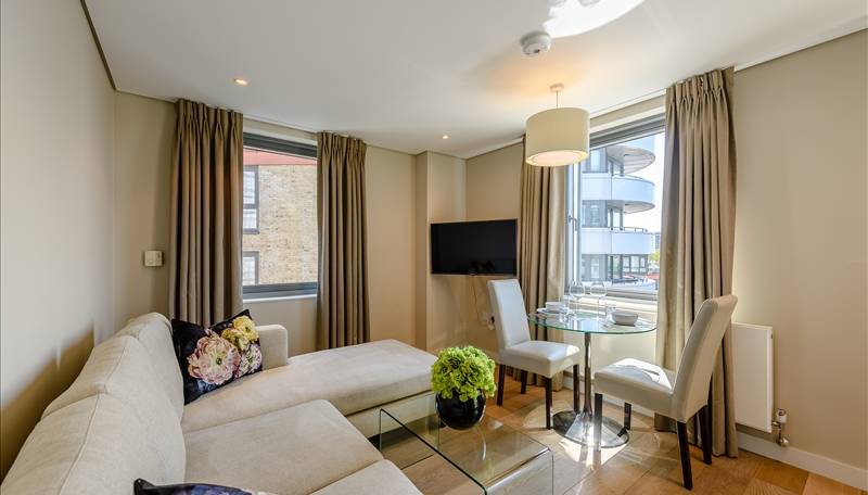 South-Facing Interior-Designed One Bedroom Apartment with Views