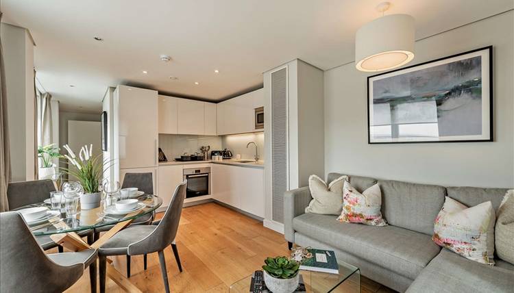 Three-Bedroom Apartment with Stunning Terrace