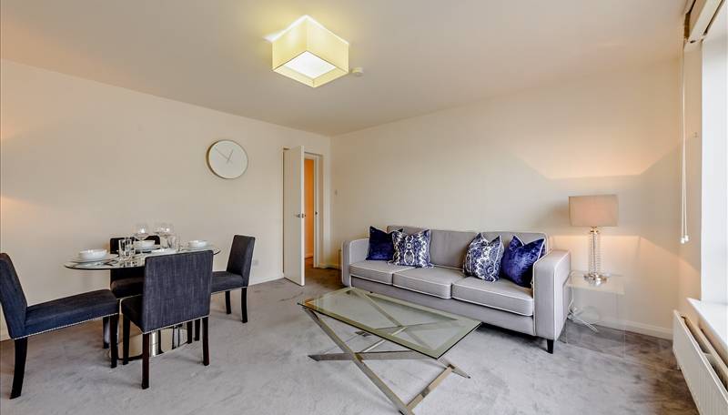 Spacious Two-Bedroom Apartment in the Heart of South Kensington