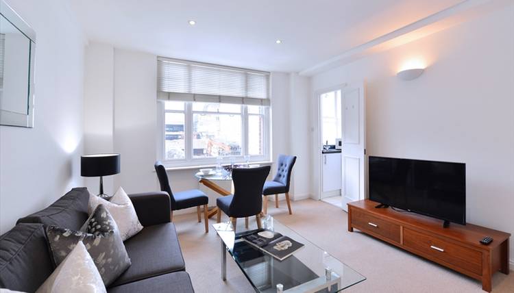 Elegant One-Bedroom Apartment in Prime Mayfair