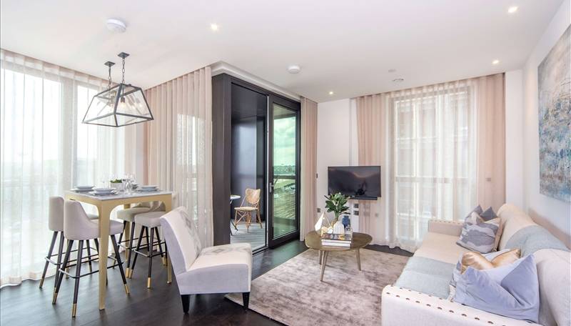 Thornes House, Nine Elms: Spacious two-bedroom apartment with winter garden and balcony