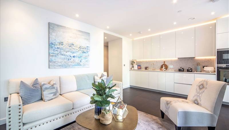 Thornes House, Nine Elms: Spacious two-bedroom apartment with winter garden and balcony