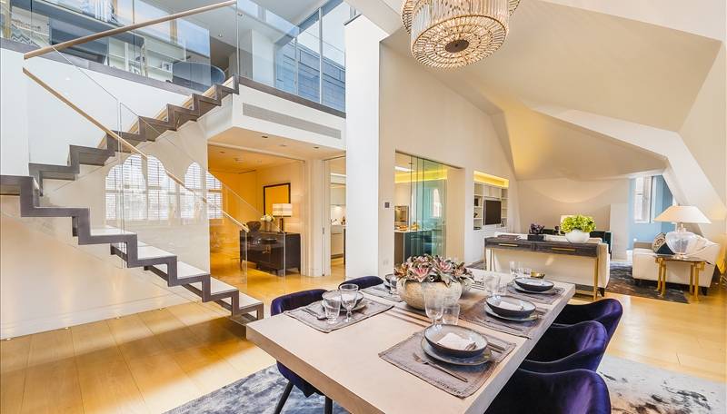 A magnificent north east facing, triplex penthouse apartment situated within a prime and exclusive address in Mayfair.