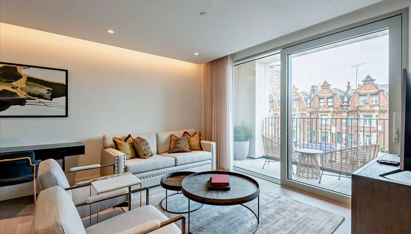 One-Bedroom Apartment Offering Refined Living in Nine Elms