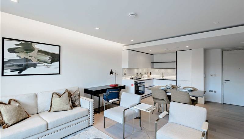 Elegant Interior-Designed One-Bedroom Apartment with Private Inset Balcony | Luxury Living with Five-Star Resident Amenities