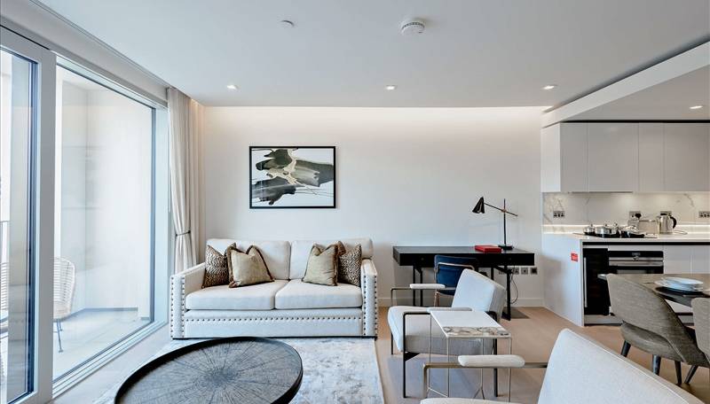 Luxury 1 Bedroom Apartment West End Gate