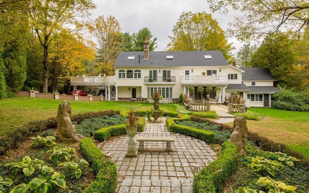 Glen Manor – A Rare Private Estate an Hour 1/2 from Boston