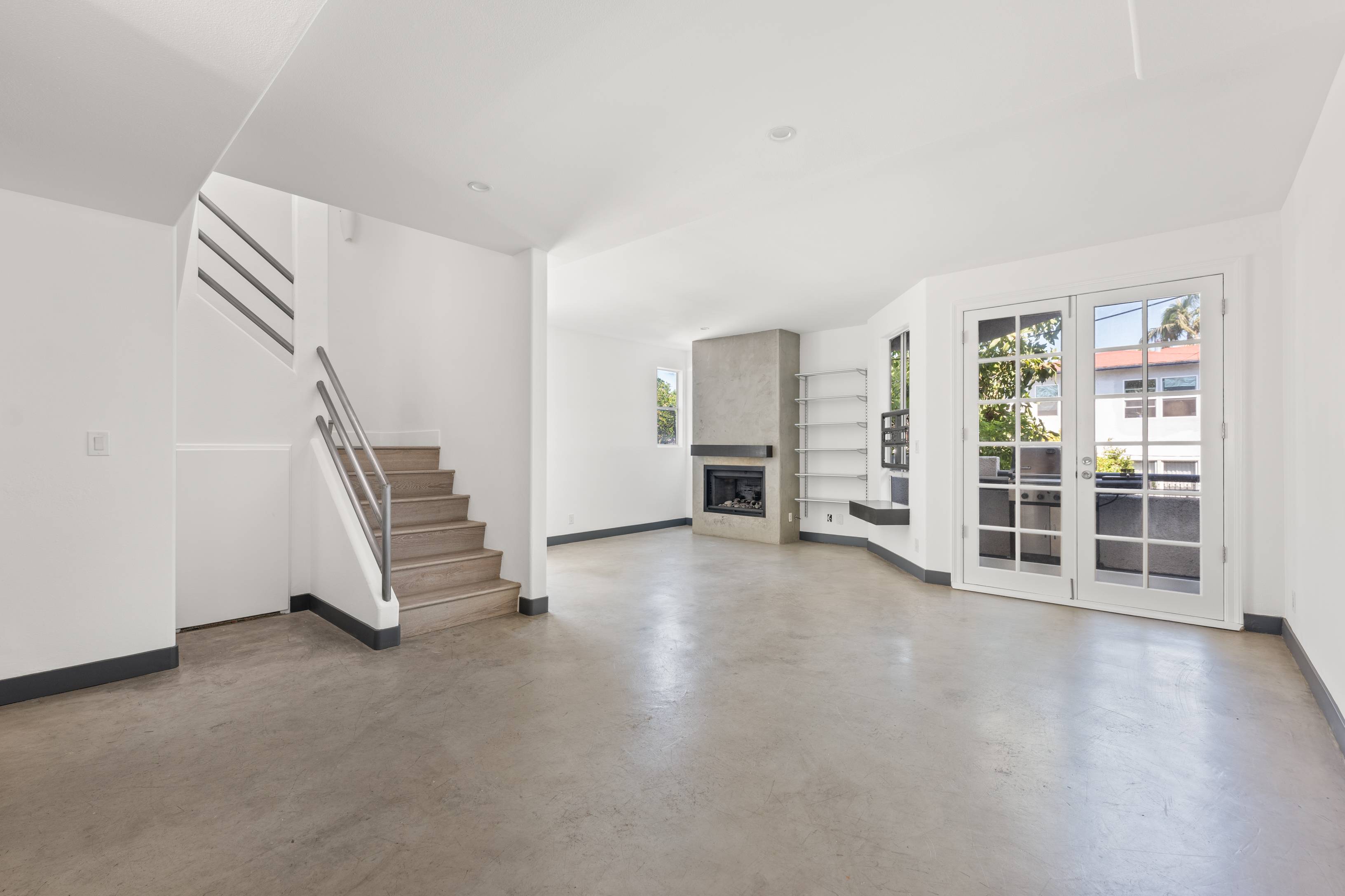 3 Story Townhouse in Prime West Hollywood Neighborhood