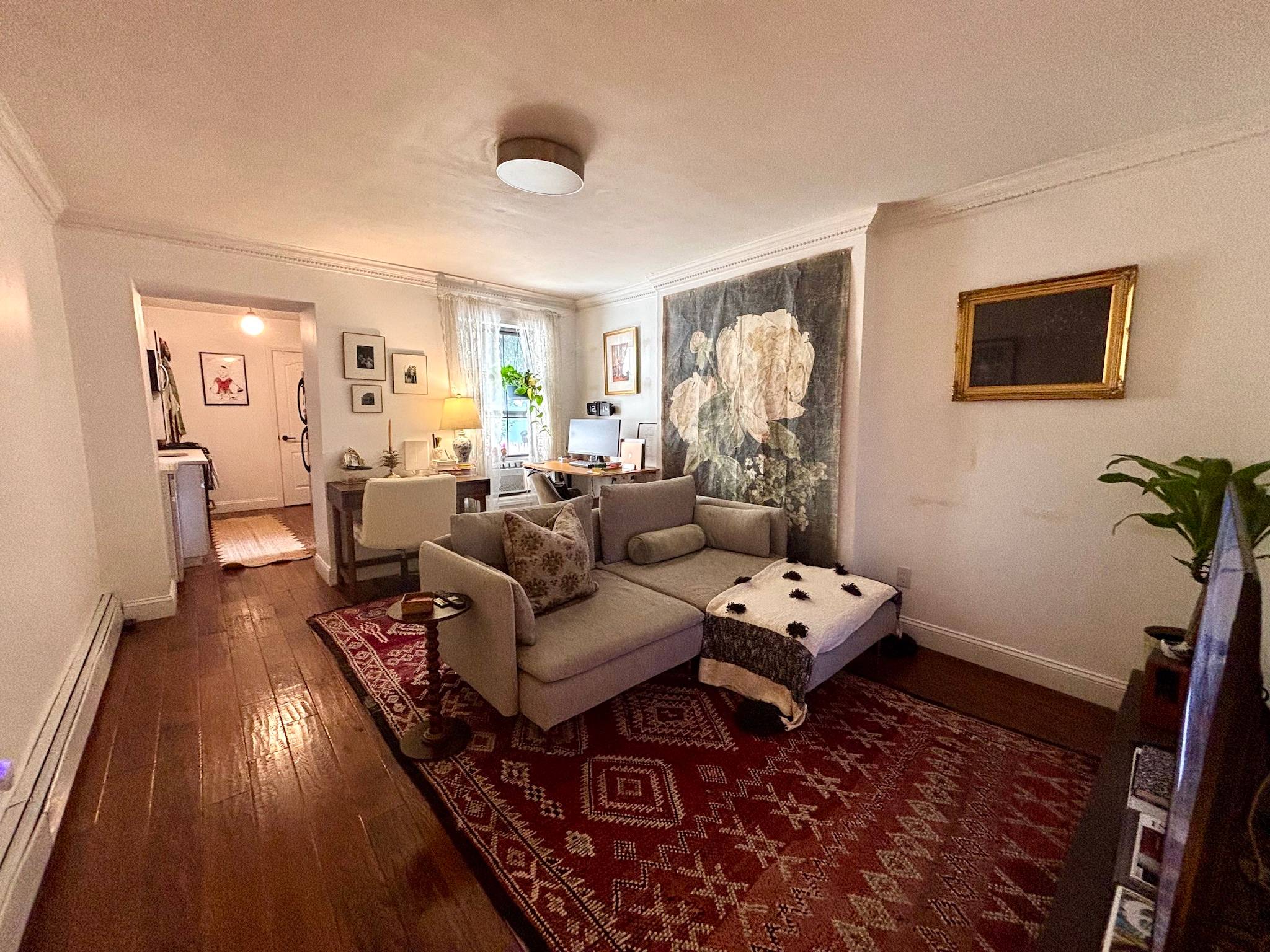 Dual level 1 Bed/1 Bath in charming Clinton Hill/Bedstuy with utilities (electricity and gas) included!