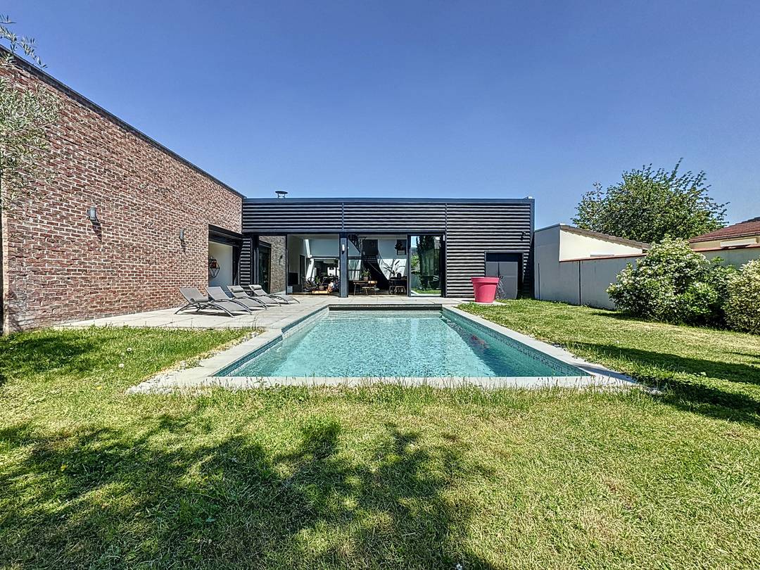 Large Luxury Loft with Swimming Pool and Garden for Sale in Mantes-la-Jolie near Paris, France