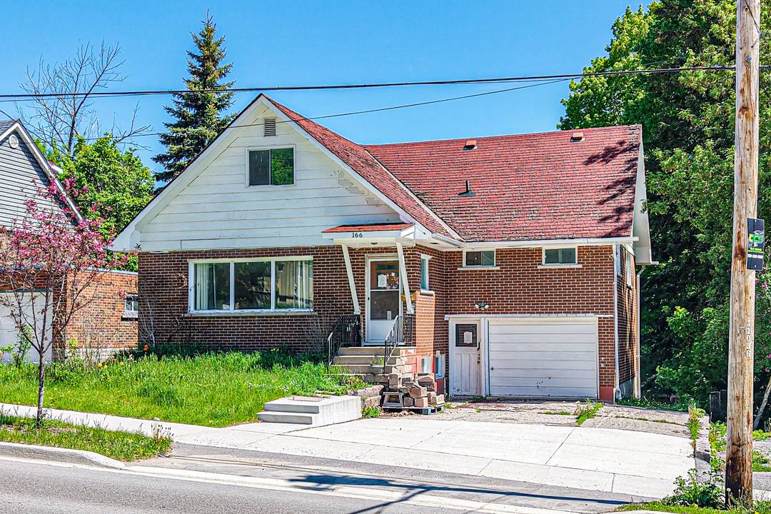 Located in Orillia's desirable North Ward and just moments from Lake Couchiching
